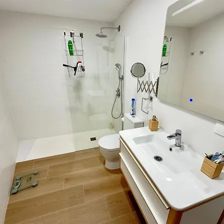 40 By Homeprive Apartment